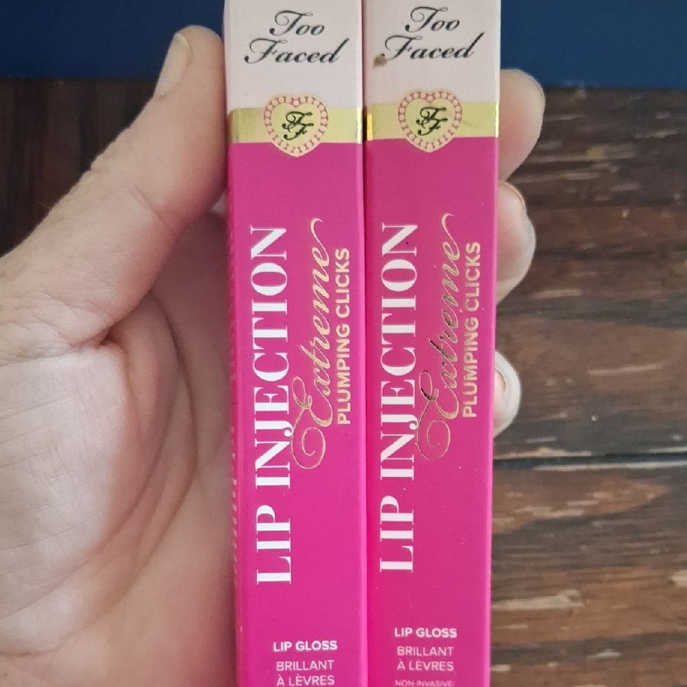 Too Faced Lip Injection Extreme Gloss - Vibrant Pink